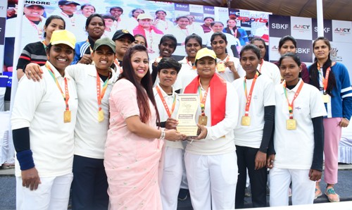 Women Cricket Team Awarded By SBKF G. Secretary Shiva Tiwari Mam SBKF 7th National Games Indore MP