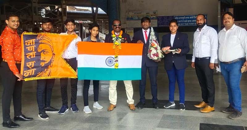 SBKF INTERNATIONAL GAMES 2021 COLOMBO-SRILANKA After Participating International Silambam Championship, He Was Welcomed In Mumbai India